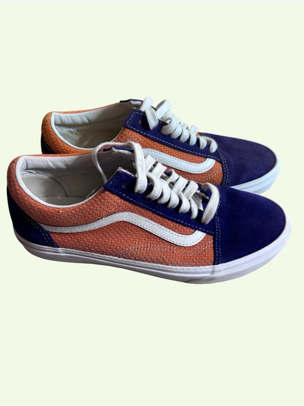 Classic Vans Old Skool Sneakers